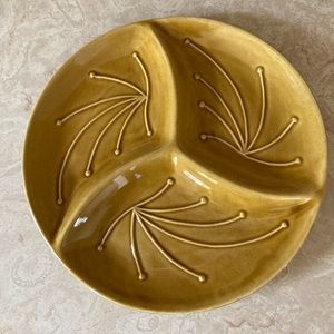 Belmar of California 11.5 inch diameter goldenrod color platter/plate